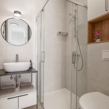 Apartment Family & Friends With Free Parking Pula