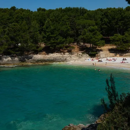 Family & Friends - Floor - Free Parking Apartment Pula