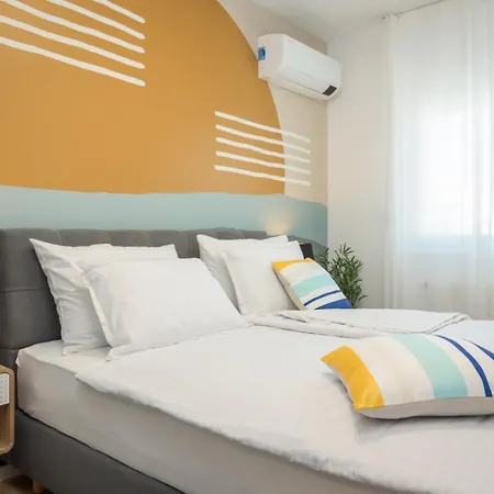 Apartment Family & Friends - Floor - Free Parking *